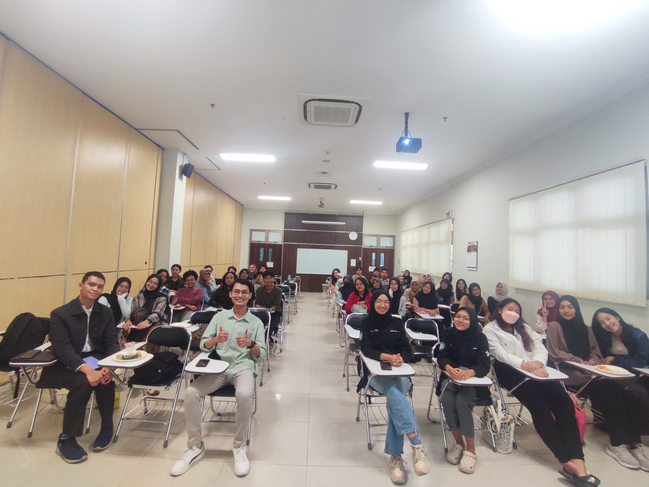 Mengasah Kemampuan Public Speaking dalam Pelatihan Pengembangan Diri (PPD)